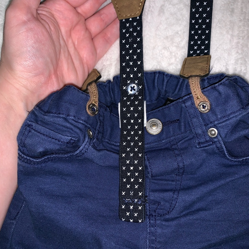 ⛔️SOLD⛔️H&M blue denim shorts with suspenders - Picture 3 of 3